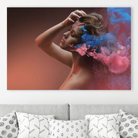 WOM-066 Σύνθεση φωτογραφίας γυναίκας και χρωμάτωνΨηφιακή εκτύπωση σε καμβά. Ο καμβάς είναι υψηλής ποιότητας, ειδικά για ψηφιακή εκτύπωση. Ιδανικός για διακόσμηση εσωτερικών χώρων.Παραλαμβάνετε τον πίνακα με την ψηφιακή εκτύπωση καμβά, τελαρωμένο σε τελάρο από ανθεκτικό ξύλο, στη διάσταση που θέλετε.