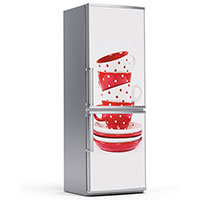 Υφασμάτινο αυτοκόλλητο ψυγείου που απεικονίζει τέσσερις κούπες με πιατάκια η μία μέσα στην άλλη σε κόκκινο και άσπρο χρώμα με αντίθετες βούλες. Είναι ανθεκτικό και κολλάει και ξεκολλάει εύκολα.Μπορείτε να μας ζητήσετε να εκτυπωθεί σε ότι διάσταση θέλετε. Το θέμα προσαρμόζεται ανάλογα στη διάσταση που θέλετε.Το παράδειγμα που παρουσιάζουμε στην απομονωμένη εικόνα του θέματος αφορά ψυγείο με διάσταση 75cm πλάτος x 200cm ύψος.